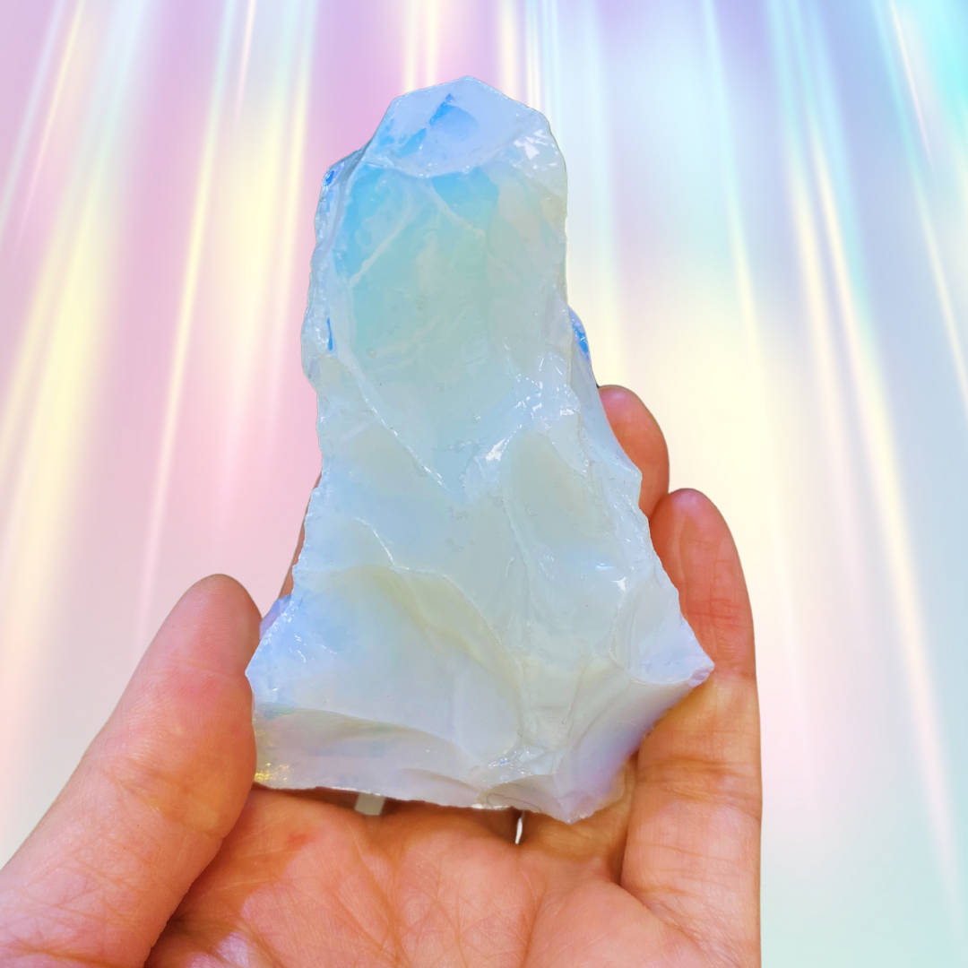 Opal Moonstone properties | A gemstone for balance and intuition