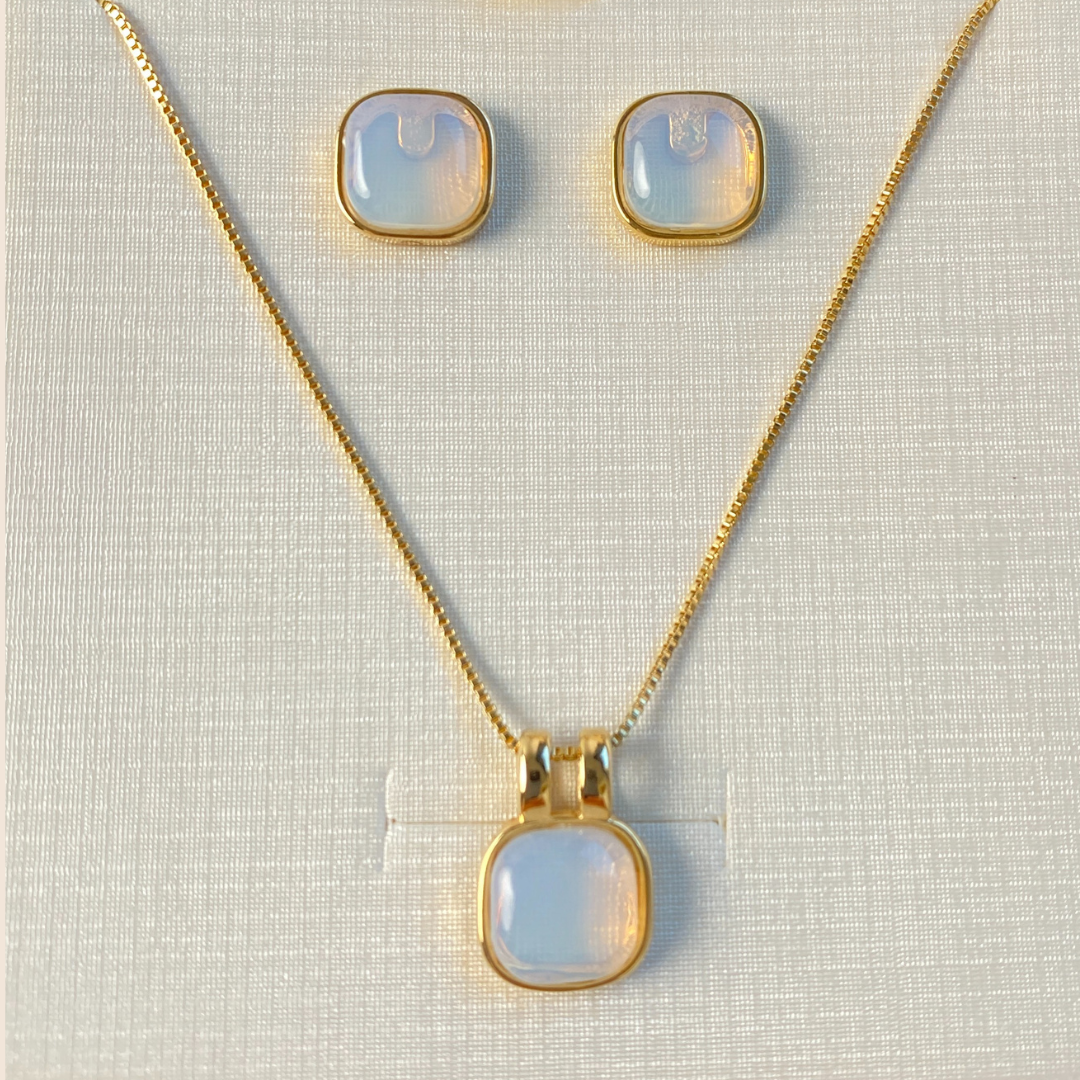 Classic Moonstone Jewelry Set