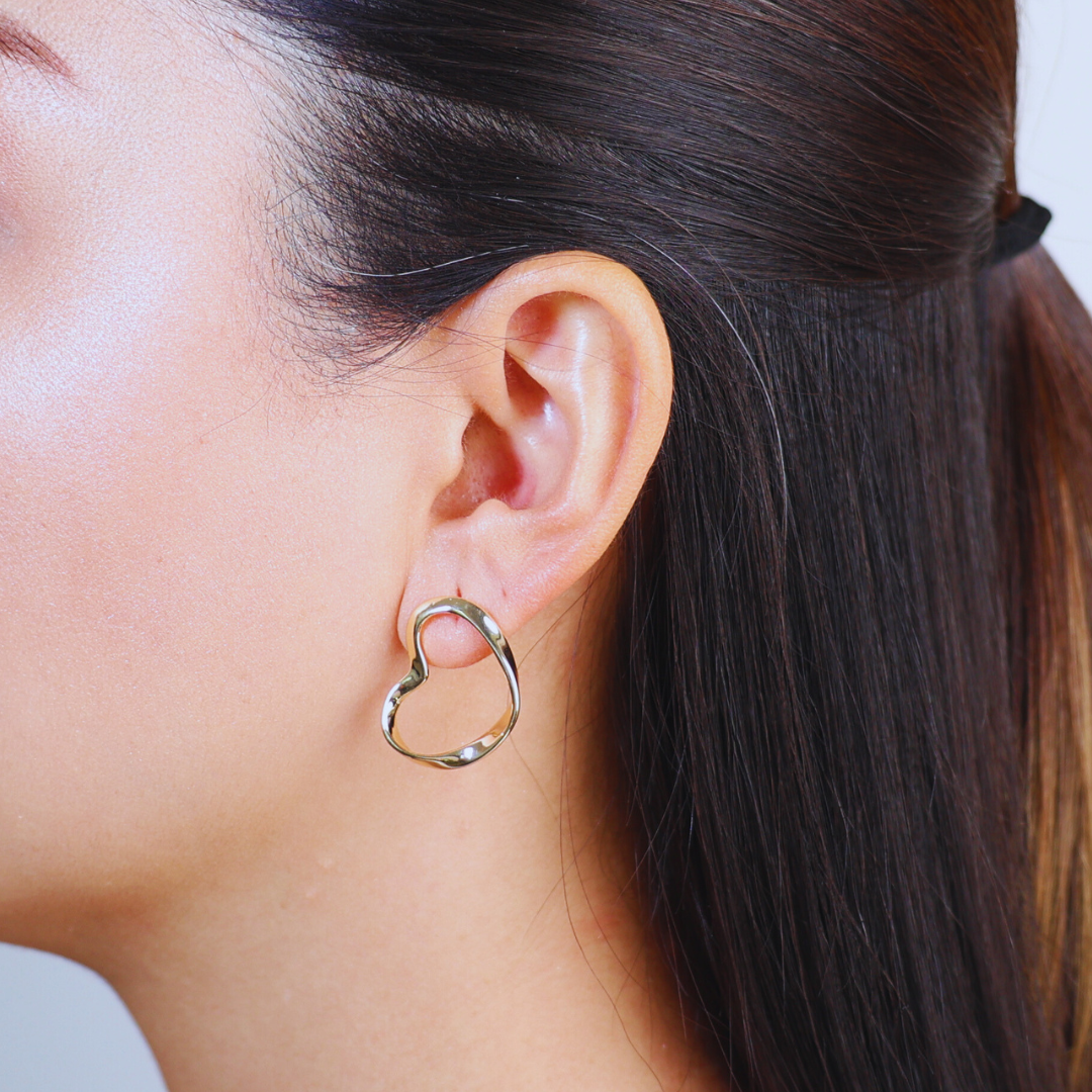 Diana heart-shaped earrings