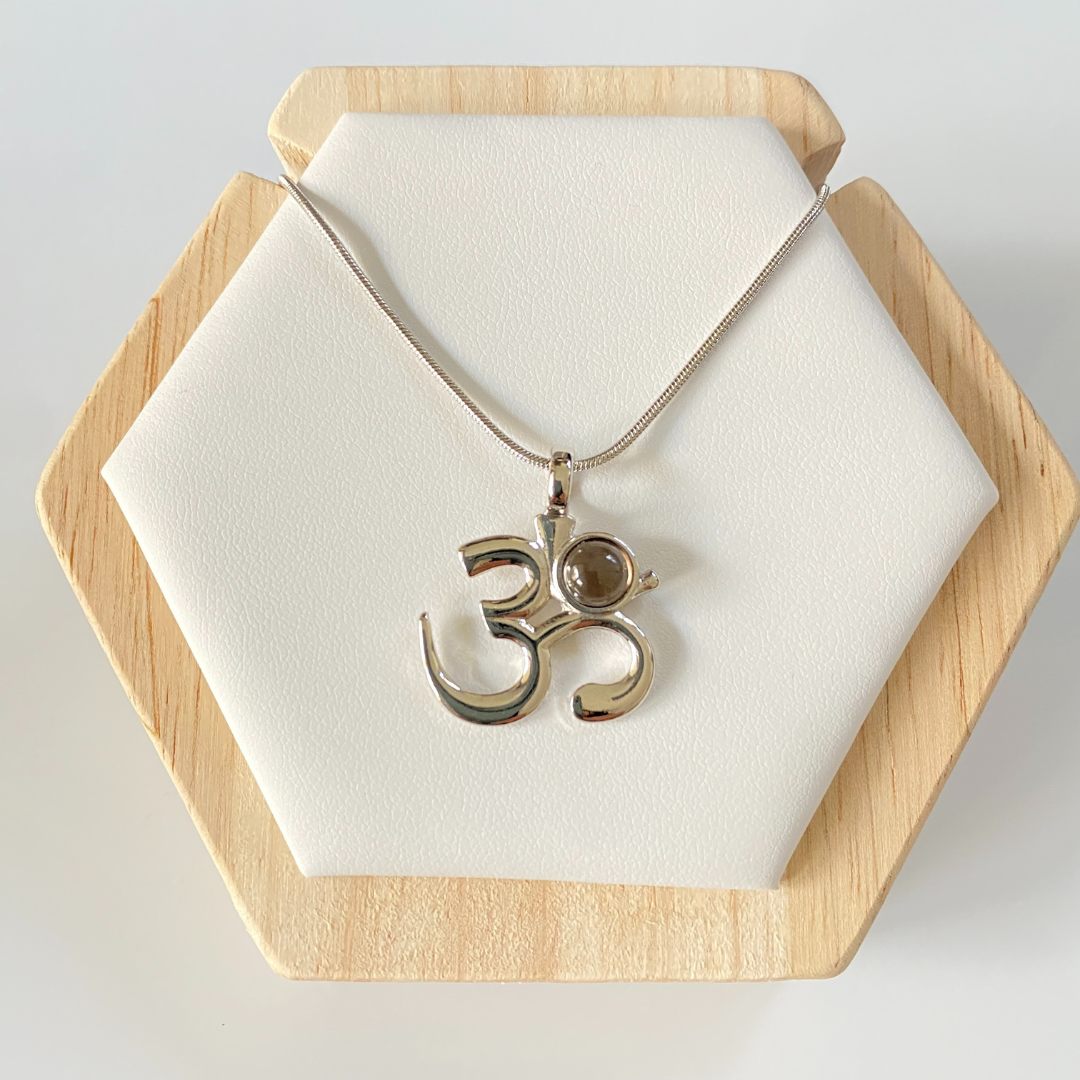 Pendentif symbole Om Yoga