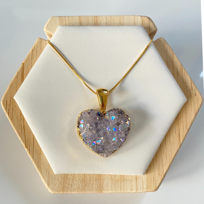 Shelly heart-shaped pendant